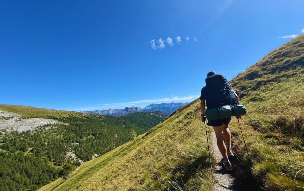 Tour du Queyras dernier jour Sentier et randonneur sur le tour du Queyras