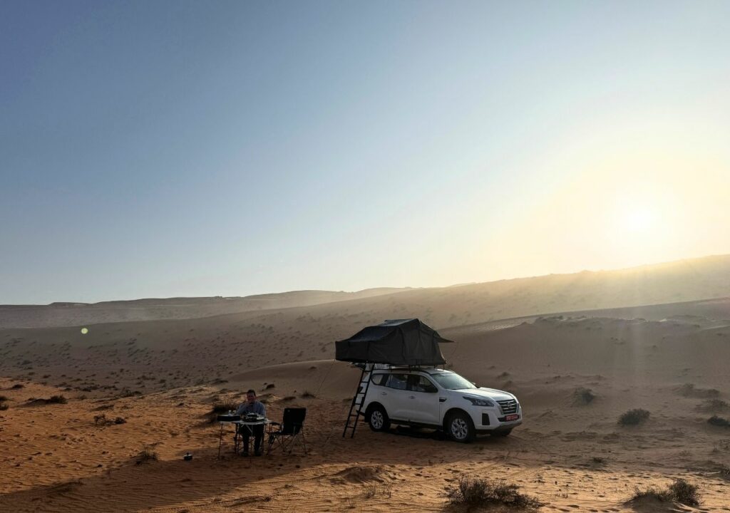 Paysage avec une voiture à Oman