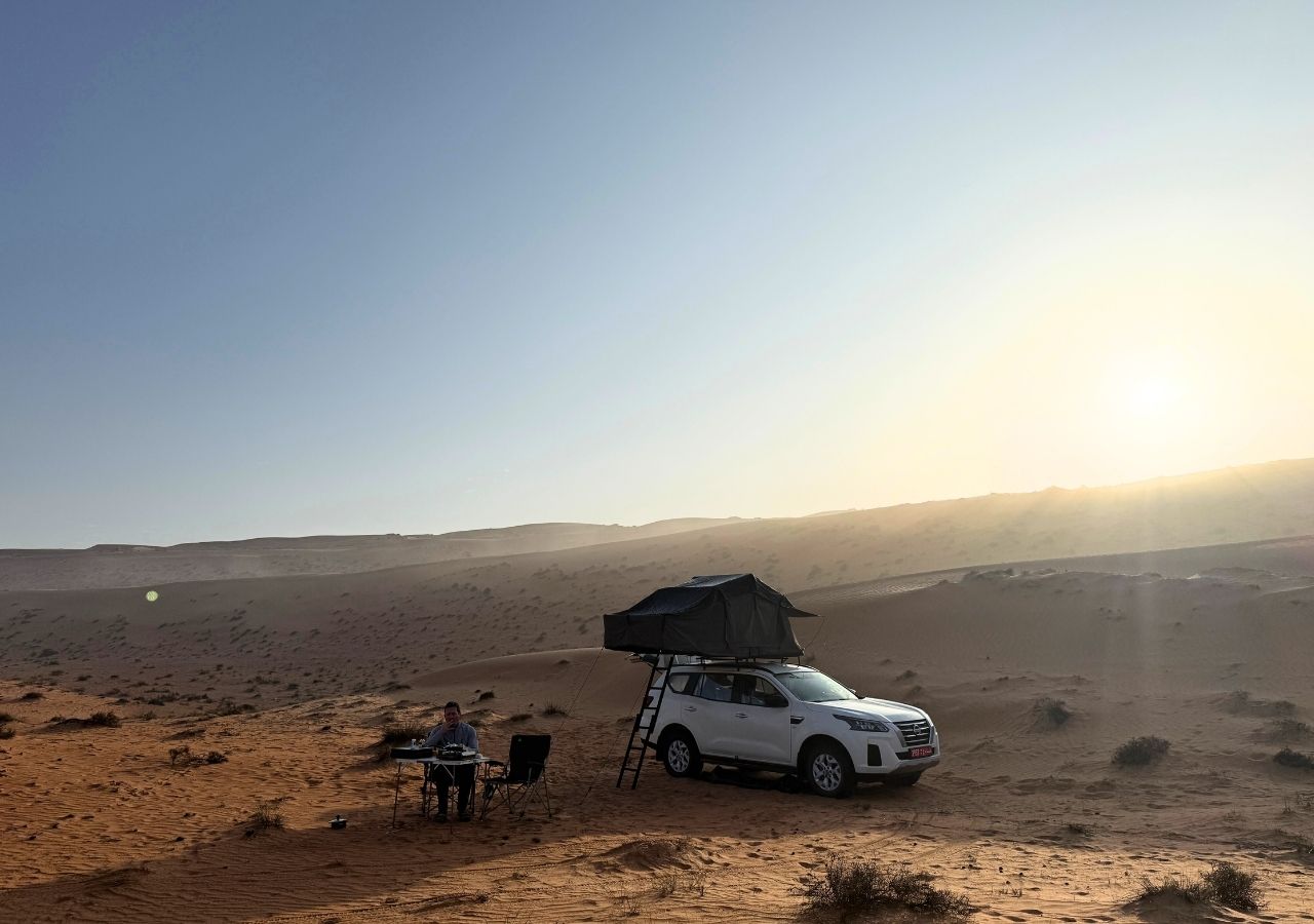 Paysage avec une voiture à Oman