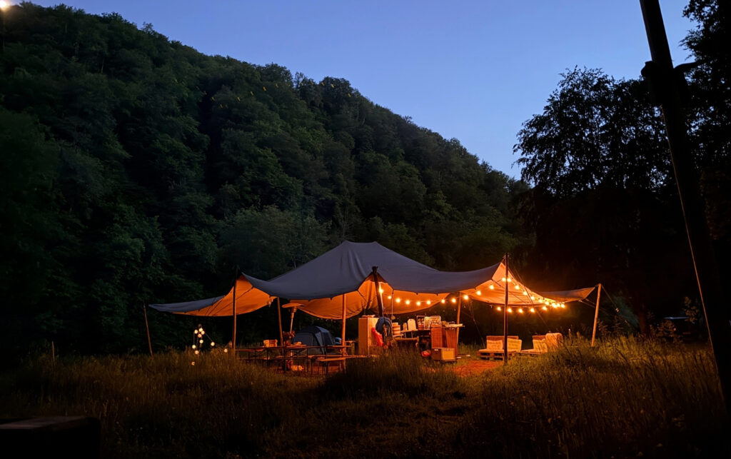 Camping du packraftr trail Tente du camping d'Haulmé
