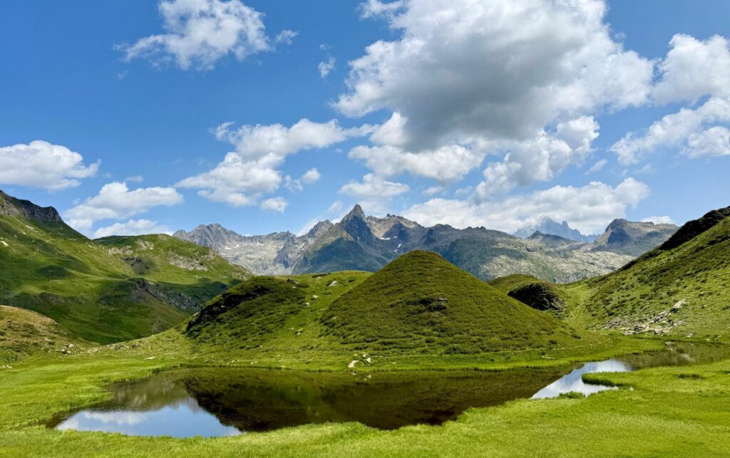 Randonnée tour des Fiz Vue sur un lac du tour des Fiz